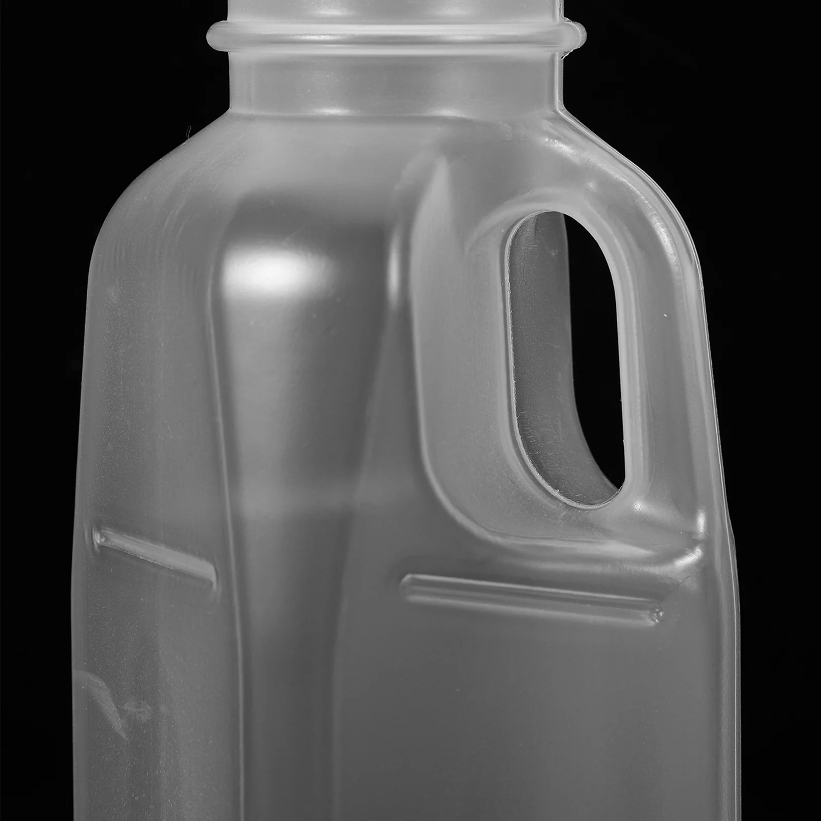 

6Pcs Juice Bottles Clear Plastic Milk Bottles Portable Reusable Beverage Holders with Lid for Cold Drinks Party Classroom