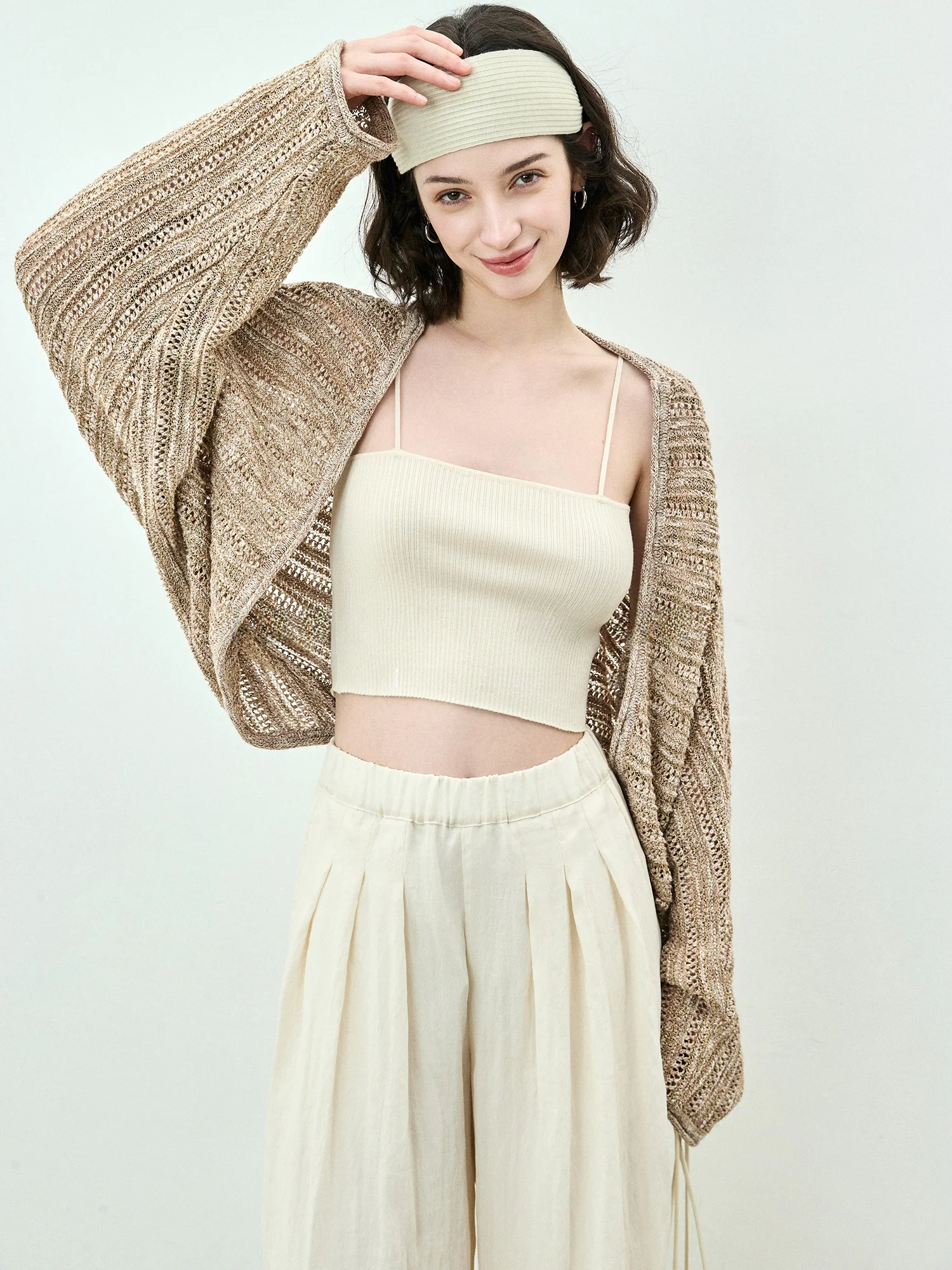 

Элегантный минималистичный вязаный топ на бретельках SUK для женщин: облегающий, черно-белый, базовый, с квадратным вырезом, эластичный, для ношения под одеждой