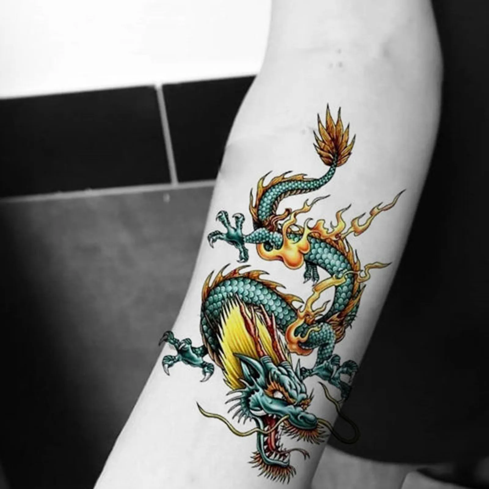 Kleurrijke Groene Dragon Tattoo Stickers Zweetbestendig Half Arm Kalf Tattoo Stickers Geschikt Voor Mannen En Vrouwen