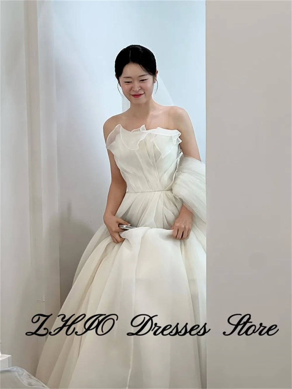 ZHIO 우아한 러플 스트랩리스 웨딩 파티 드레스 아이보리 오간자 한국 사진 촬영 신부 리셉션 가운 맞춤 웨딩드레스
