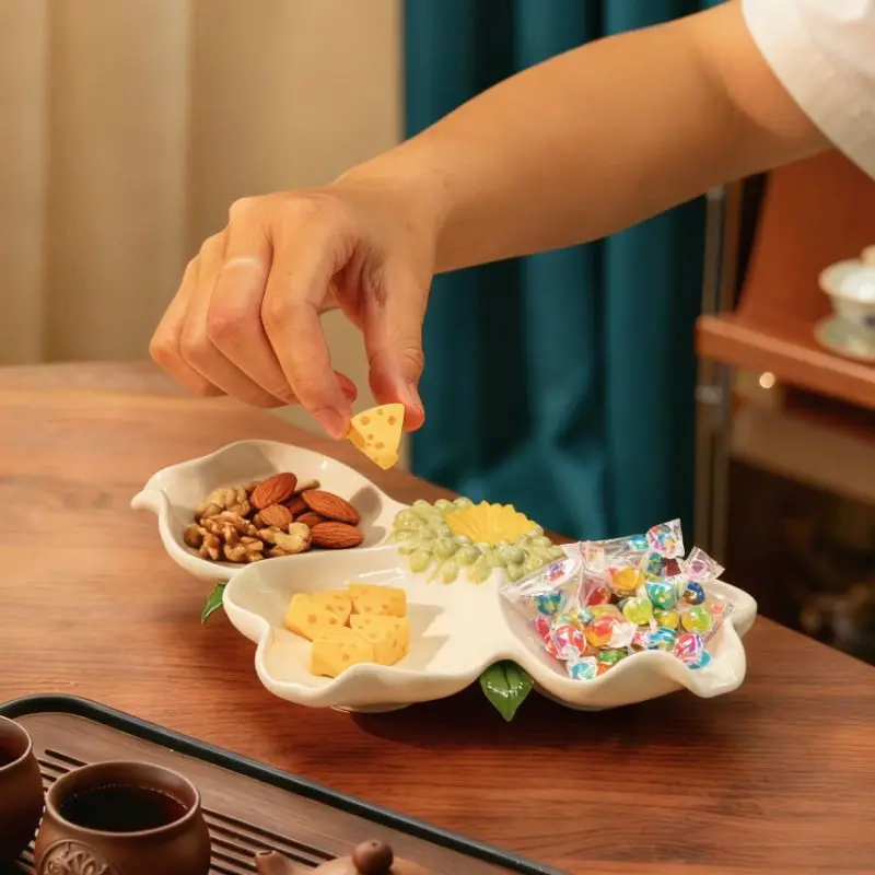 Creative Ceramic 3-leaf Flower Snack Plate Household Living Room Tea Table Snacks Candy Dried Fruit Plate High-end Fruit Plates