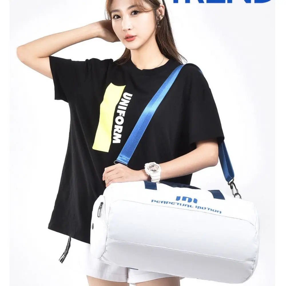 

Wet Dry Separation Gym Bag Shoe Compartment Large Capacity Sports Crossbody Bag Lightweight Bottle Pocket Sports Duffle Bag