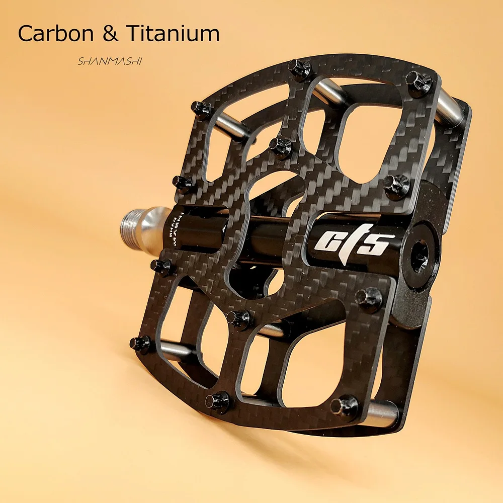 New Ultralight Bicycle Carbon Fiber Framework Pedals Titanium alloy Axle 3 Bearings Pedals MTB Road Bike Flat Pedals