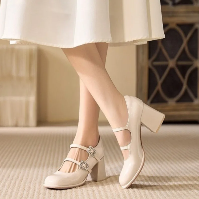 كعب مربع حذا فردي للسيدات خريف جديد جولة تو الضحلة زلة حجر الراين حزام المضادة للانزلاق مقاومة للاهتراء الكعب العالي