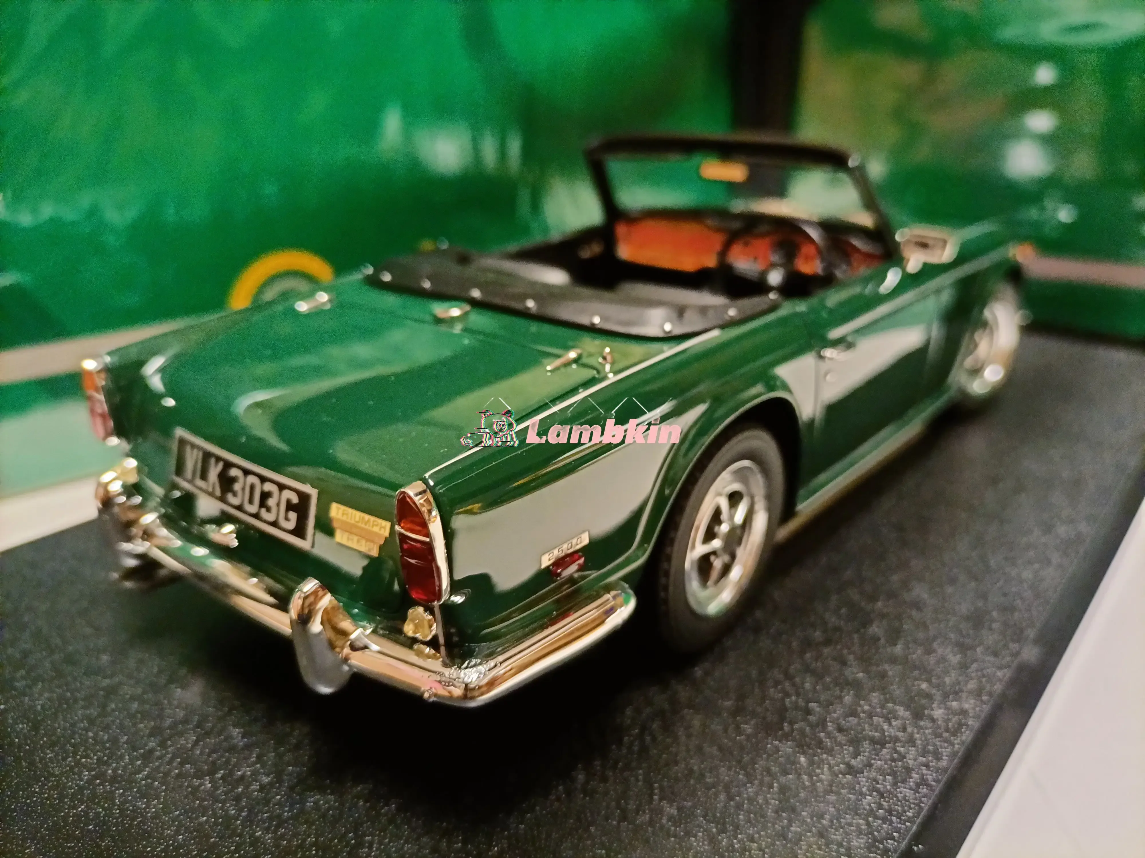 Cult 1:18 For TR5 Pi 1968 British Green Lotus Roadster Model Classic Old Cars Miniature Car Model