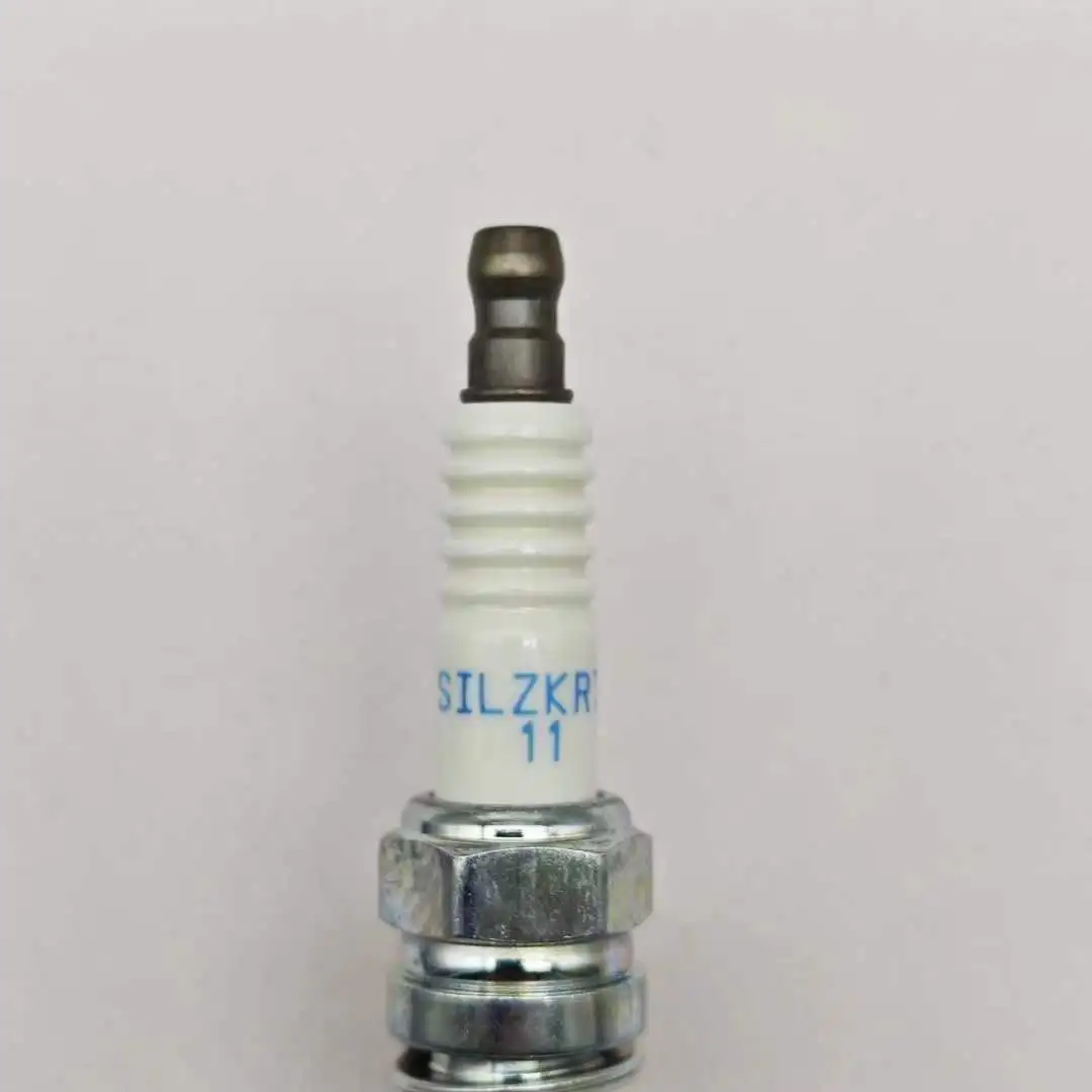 Platina irídio Spark Plug, adequado para Chrysler 200, 300, Hyundai, Azera, Elantra, Kia Forte, Original, SILZKR7B11 9723, 2 peças