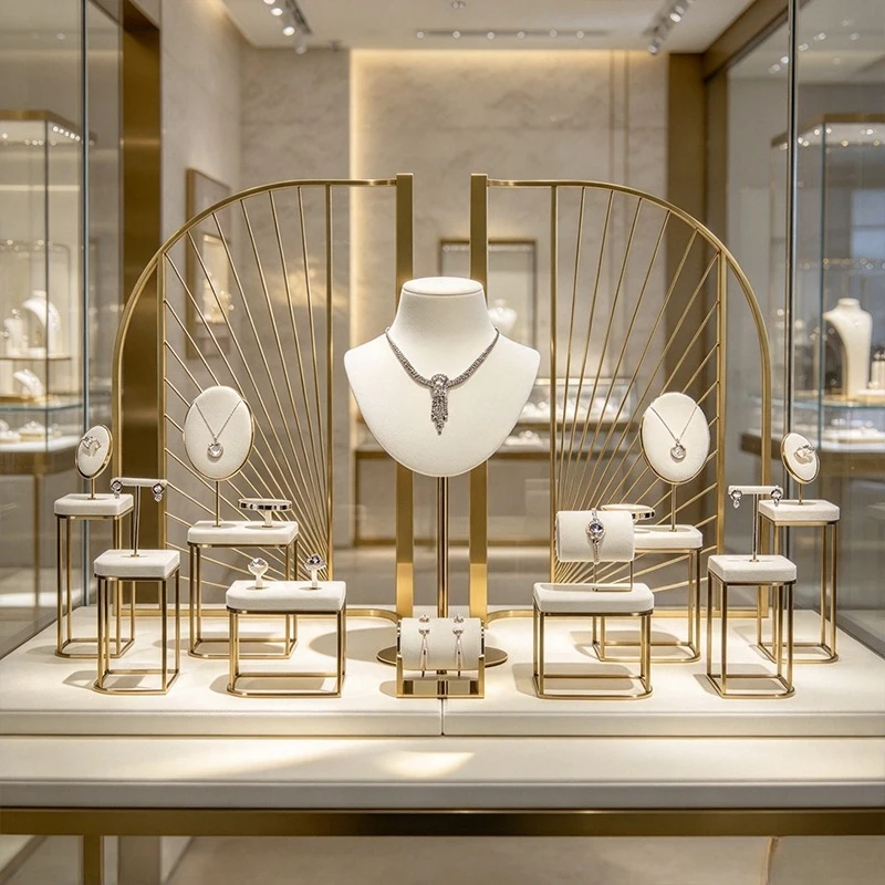 Necklace display stand, off-white ultra-fine high-end window jewelry display props, earrings and ring display rack