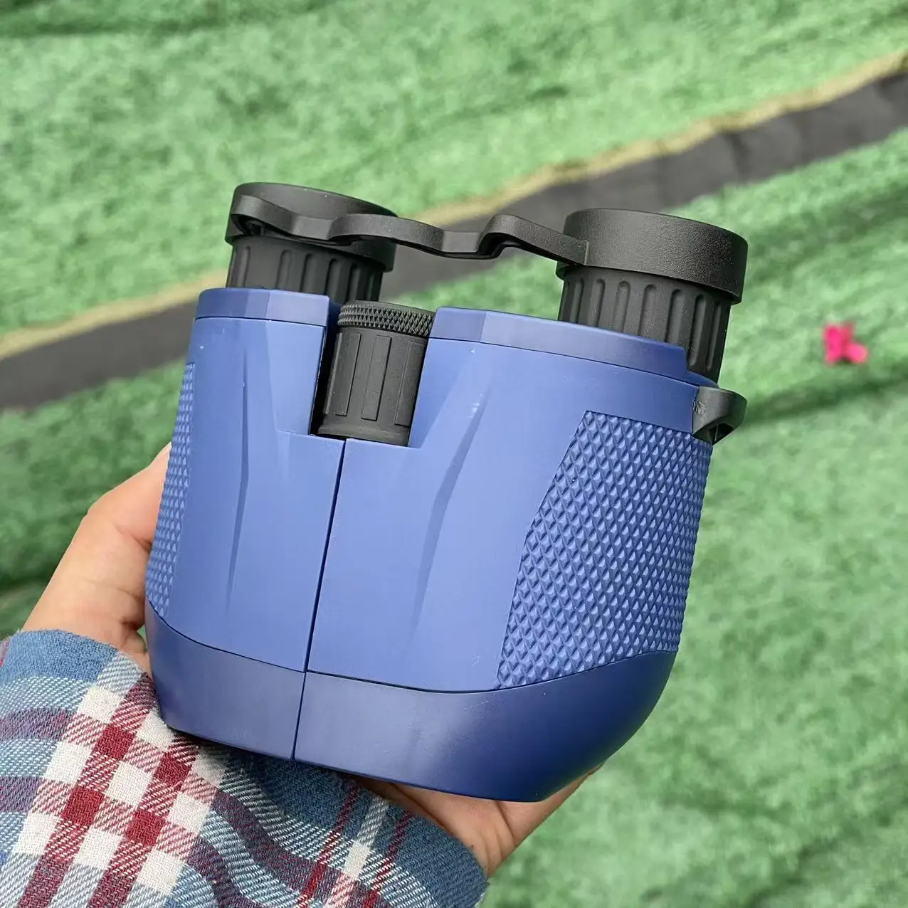 

10x25 High-Powered Binoculars for Adults: Crisp HD Viewing for Birding, Hunting & Cruise Adventures