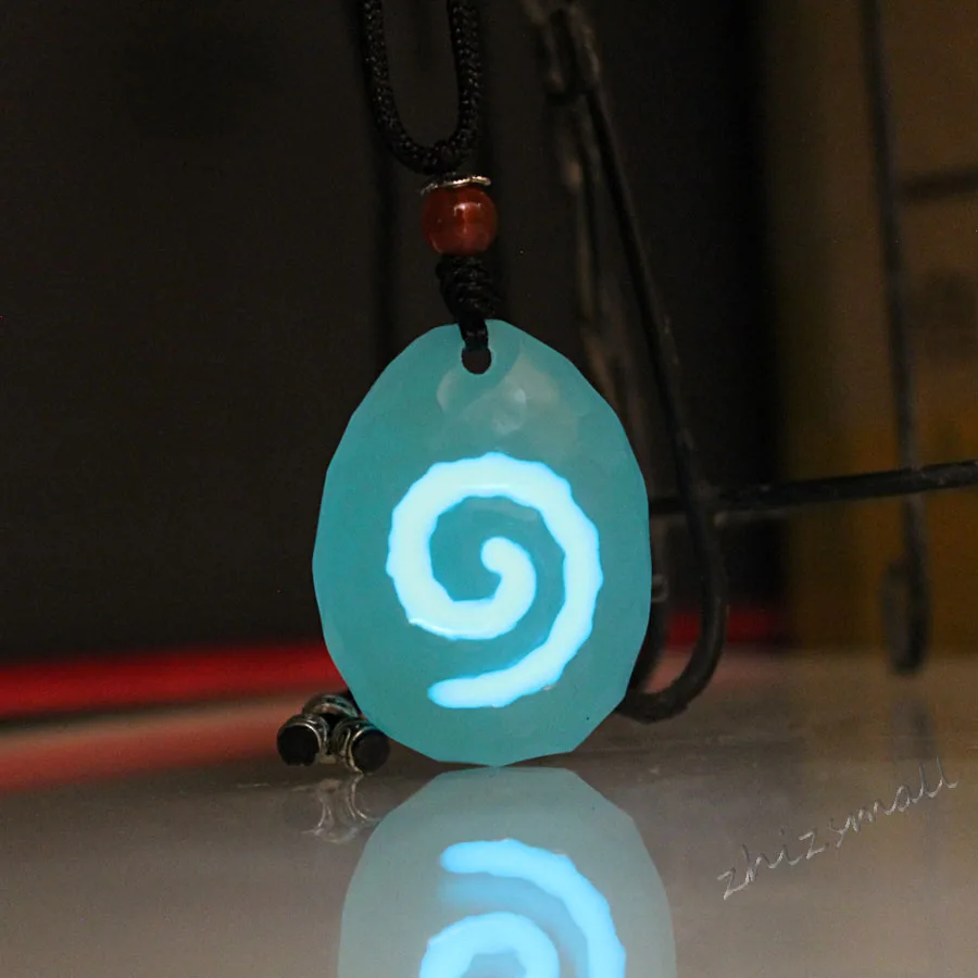 Luminous Necklace HearthStone Heroes of Warcraft Necklace GLOW In The DARK Night Pendant  Charm Fashion Men Boy