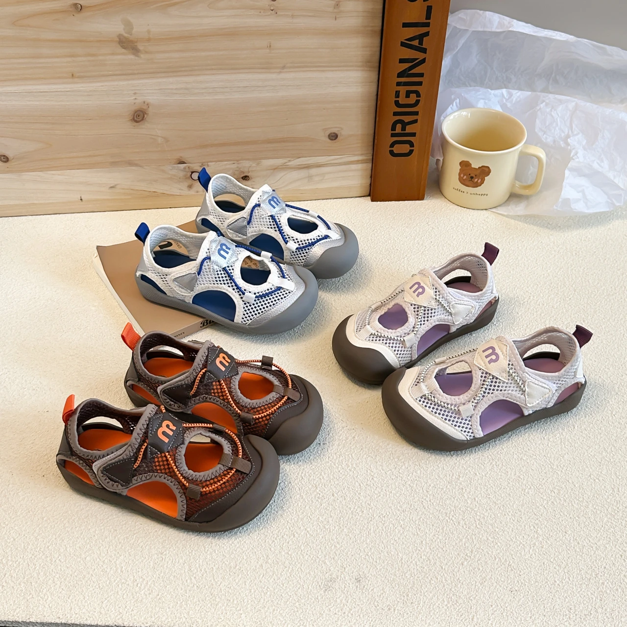 

Girls Mesh Hollow Breathable Comfortable Sports Sandals 2026 Summer New Children's Fashion Casual Lightweight Flat Baotou Sandal