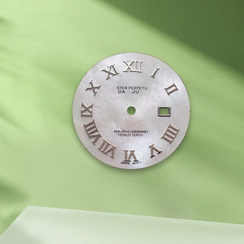 24,5 mm S Logo quadrante romano quadrante con diamanti quadrante NH05 quadrante rosa senza lancette adatte al movimento NH05 senza accessori per la modifica dell'orologio luminoso