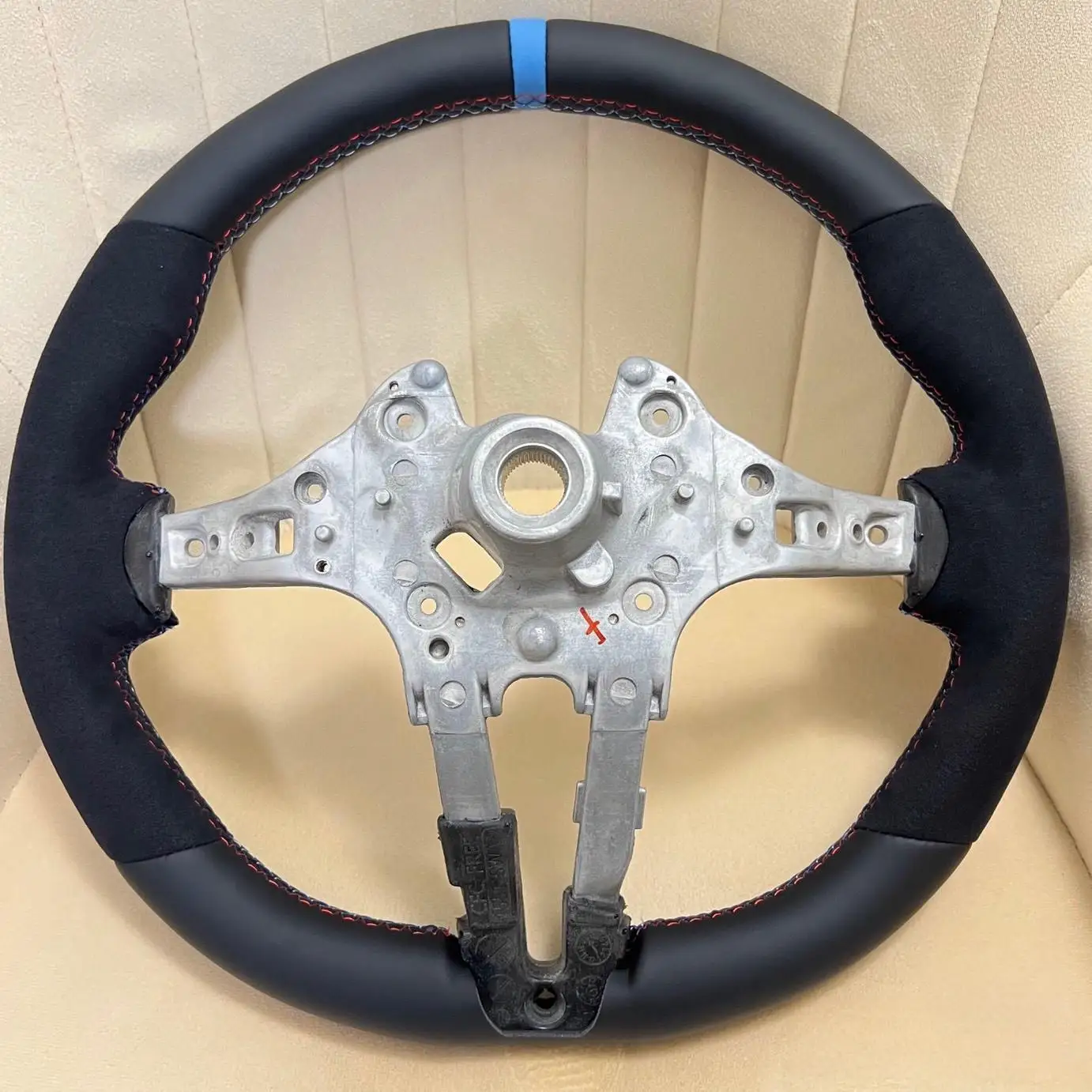 Custom Leather Steering Wheel For BMW F30 F32 F10 F20 F07 F01 E46 E60 E90 M3 M5 M Performance Carbon Fiber Steering Wheel