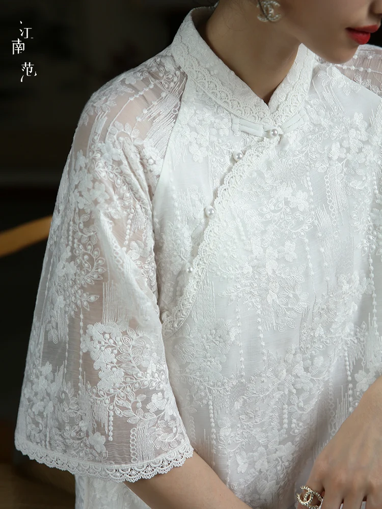 

Retro Style Short White Lace Jiangnan Style Elegant Tea Costume Small Shirt for Women in Their 20s And 30s