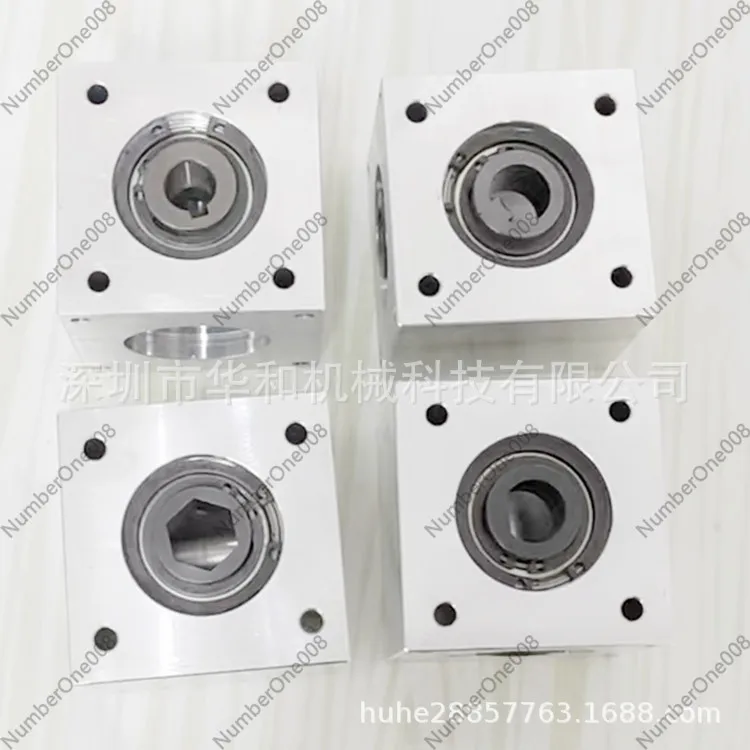 42x42mm 1:1 90 Degree Right Angle Small Bevel Gearbox Shaft Bore with Keyway Hex D-Hole