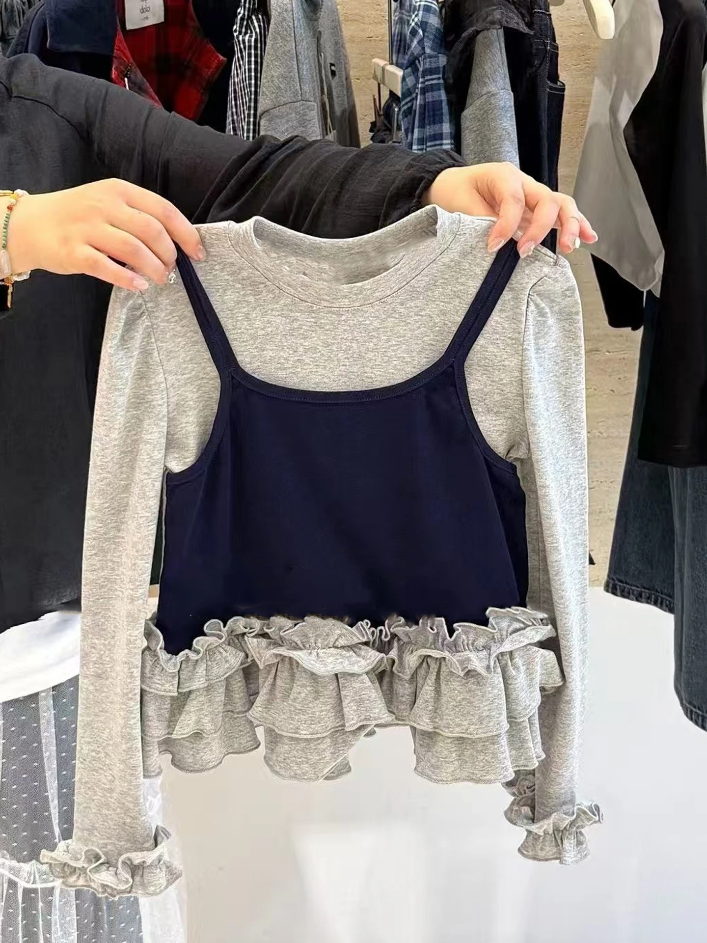

Girls Long Sleeve T-Shirt Thin Base Layer Top Spring Fashionable Streetwear Big Kids Base Shirt Standard Fit Korean Style