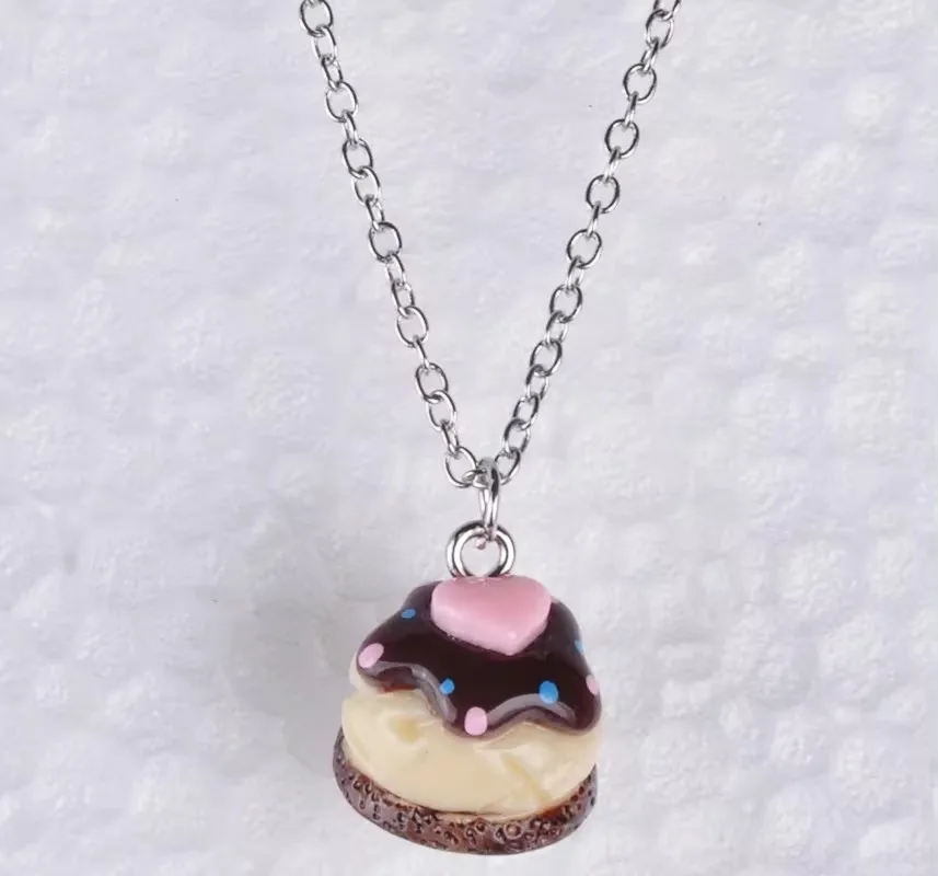 Fashion Kawaii Food Snack Dessert Heart Cake Pendant Necklace For Women Girl Link Chain Necklace Jewelry Jewellery Boutique