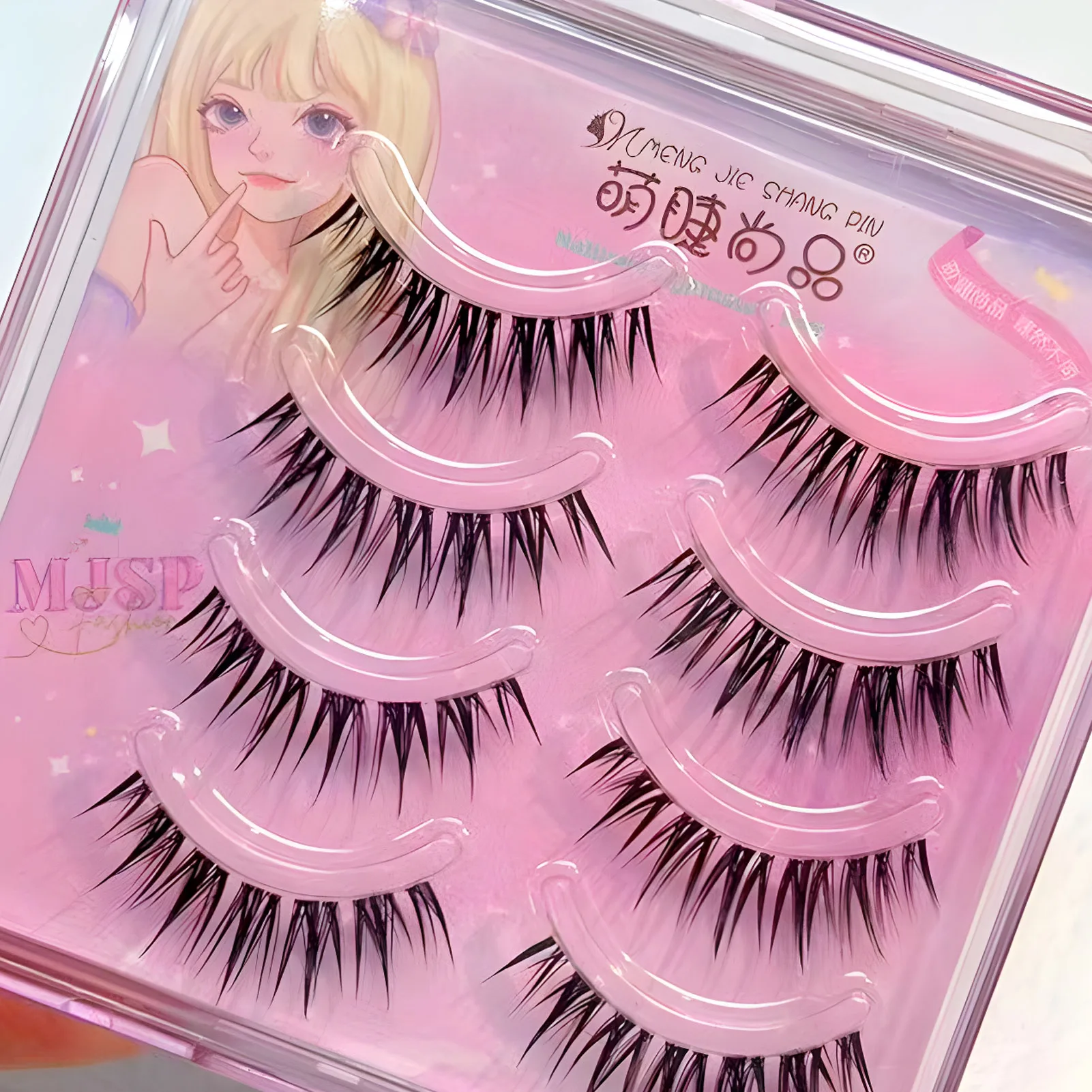 시뮬레이션 일일 인조 속눈썹 부드럽고 자극이 없는 푹신한 속눈썹 일상 작업이나 무대 메이크업을 위한 눈