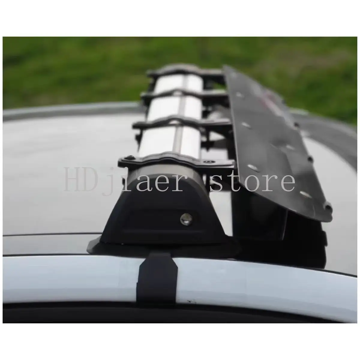 

Silent universal roof deflector noise reduction panel