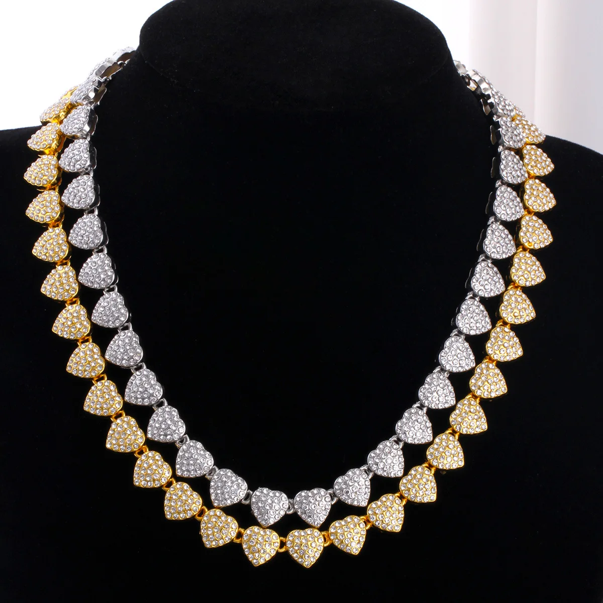 

Women's Hip-Hop Cuban Link Chain Necklace, Full Rhinestone Inlaid Heart Design Stylish Alloy Clavicle Chain for Party Gifts