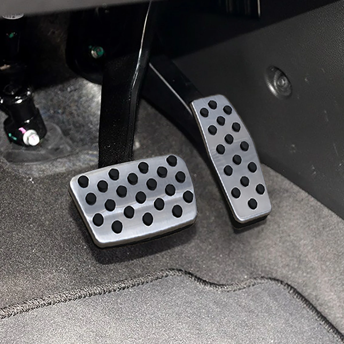 For Chevy Cruze Malibu Impala Equinox Blazer Buick Envision Regal Cadillac XTS GMC Terrai Accelerator Brake Pedal Covers