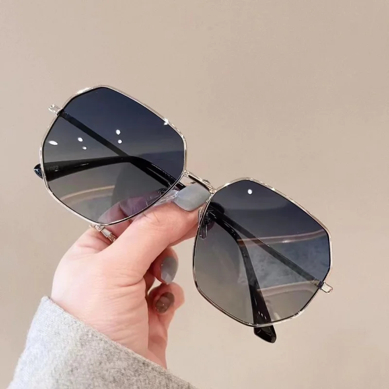 2023New Men's Sunglasses Driving and Fishing Can Be Equipped with Polarized Light Myopia Sunglasses Women's UV Protection Fashio