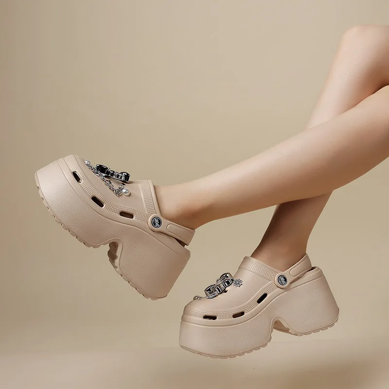 Thumbnail 4 - #8 Trending Platform Sandals Right Now