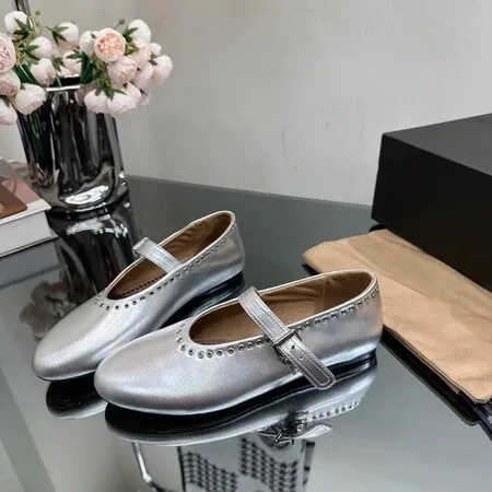 European  American Round Toe Flat Bottom Rivet Hollow Rhinestone Competition Dance Shoes with A Word Fashion Spring Autumn Shoes