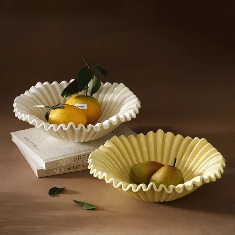 

Modern, Simple Unique Pleated Ceramic Fruit Plate for Room Coffee Table, with Exquisite and High-quality Fruit Storage Baskets