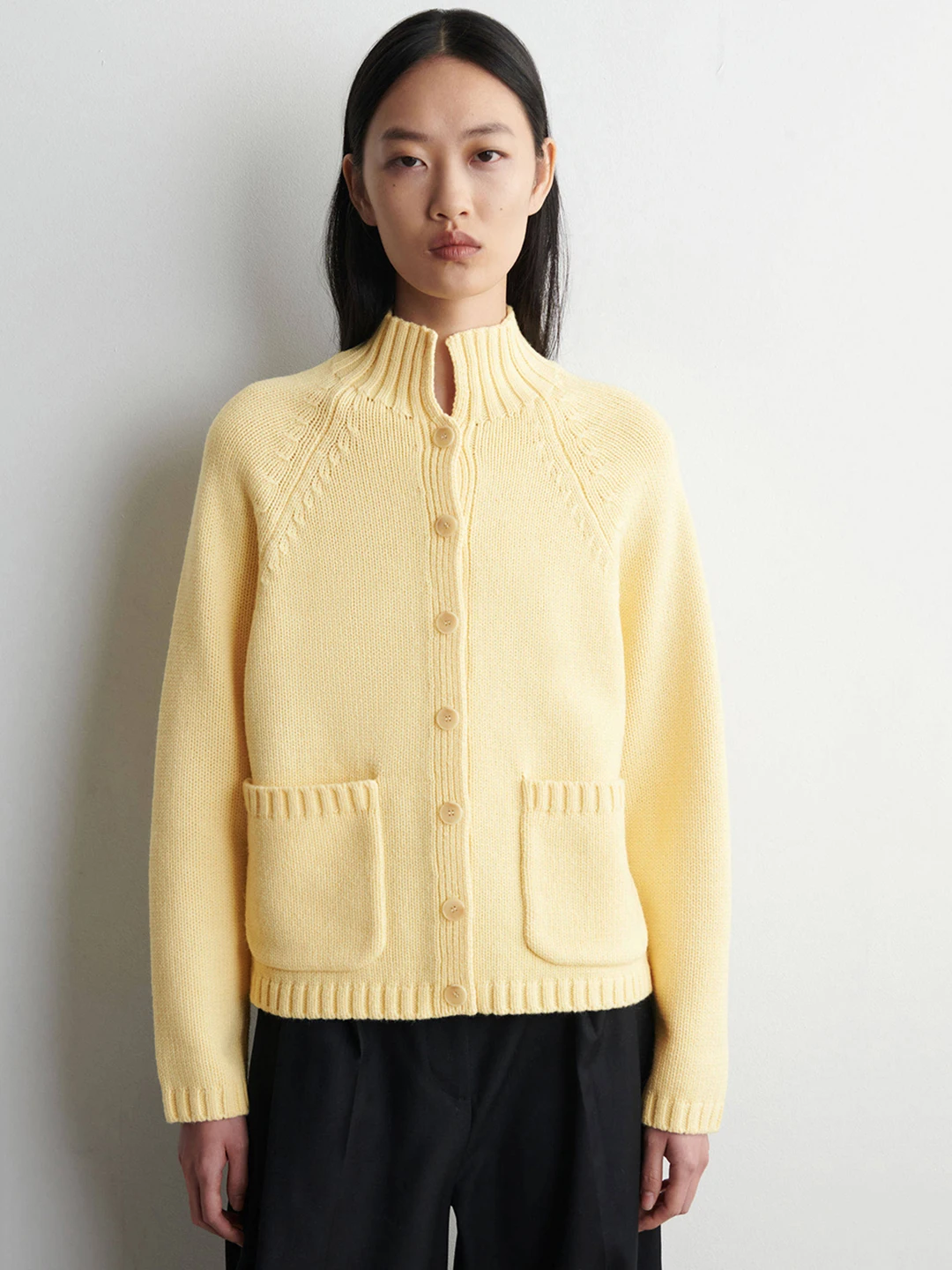 

Casual Knitted High Collar Yellow Buttoned Open Cardigan Outerwear for Women Winter New Arrival Simple Commute Sle Knitwear