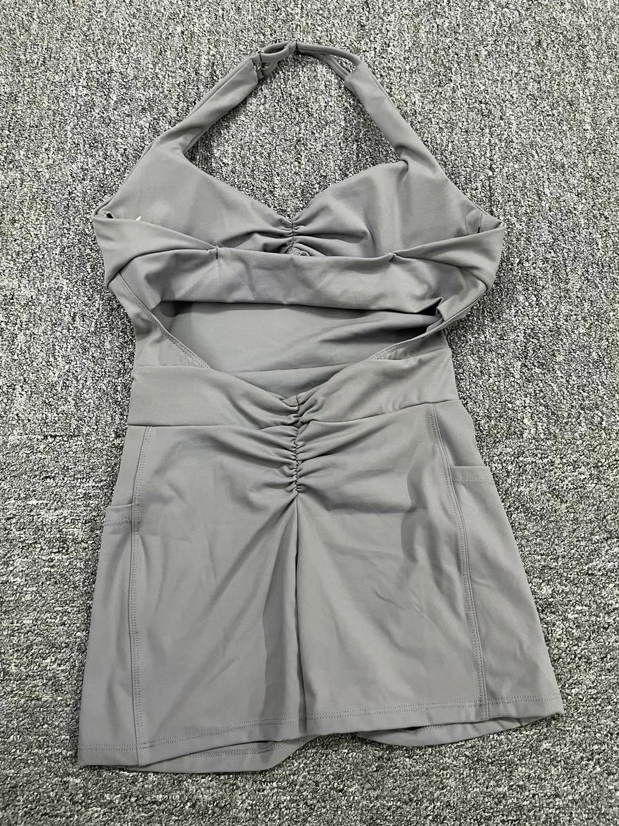 2024 Pad Nylon Women Bodysuit Fitness Suede Yoga Set Regulowany jednoczęściowy zestaw szortów Kieszenie Siłownia Sportowy kombinezon rowerowy Push Up
