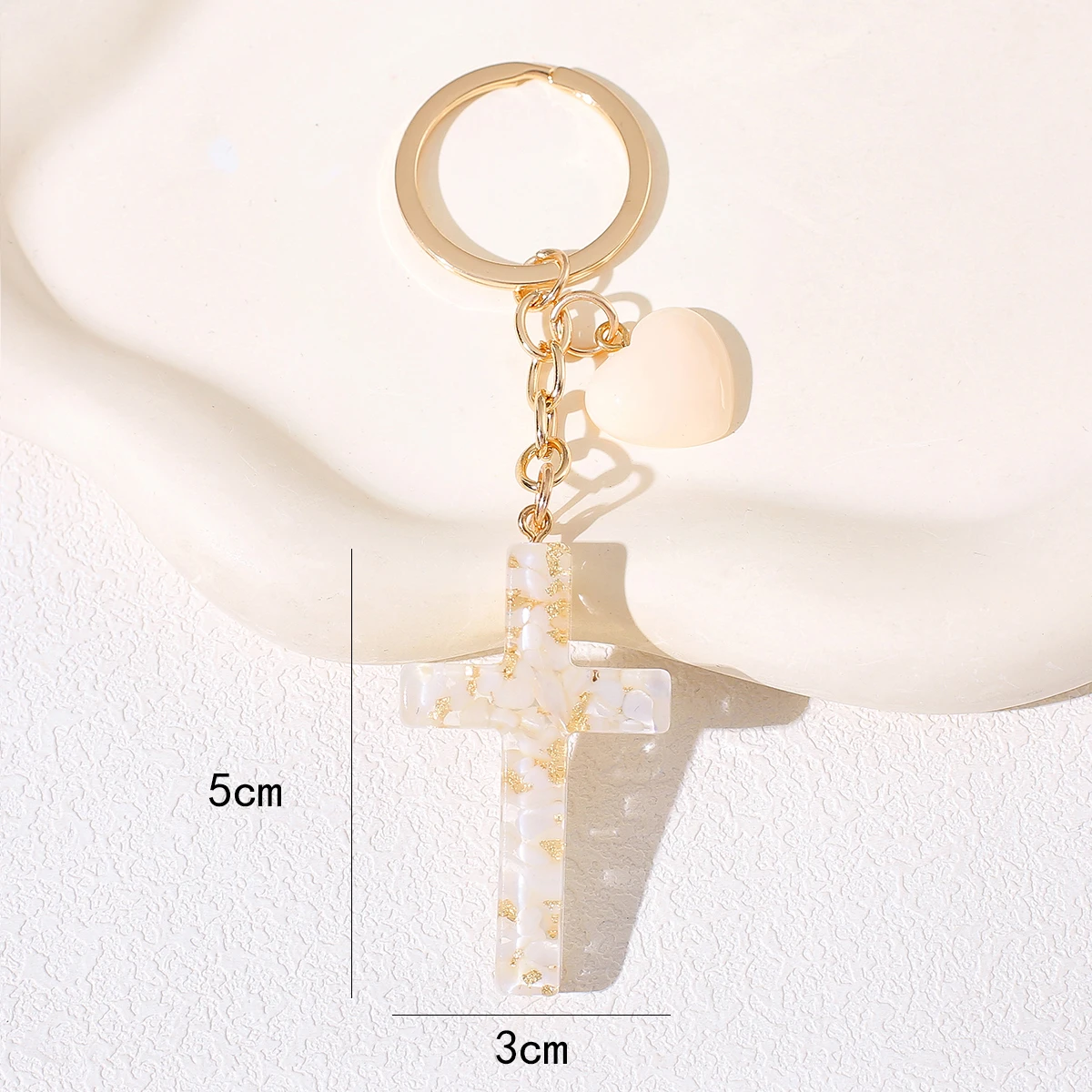 Resin Cross Keychain for Women - Chic Fashion Resin Heart & Tassel Key Ring, Christian Religious Key Pendant for Backpack Purse,