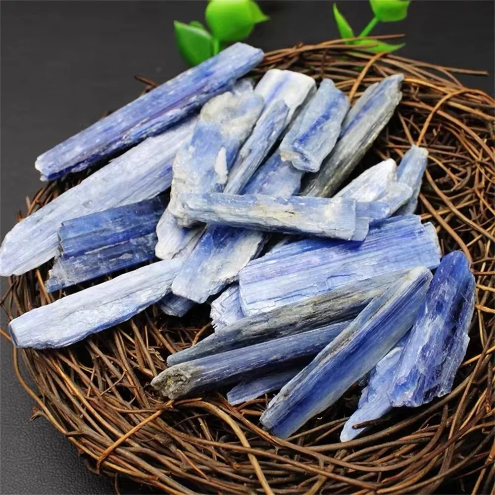 Natural Kyanite Crystal Stone Random Healing Gemstone Mineral Specimen Raw Blue Kyanite Quartz Rock Stick for Garden Home Decor