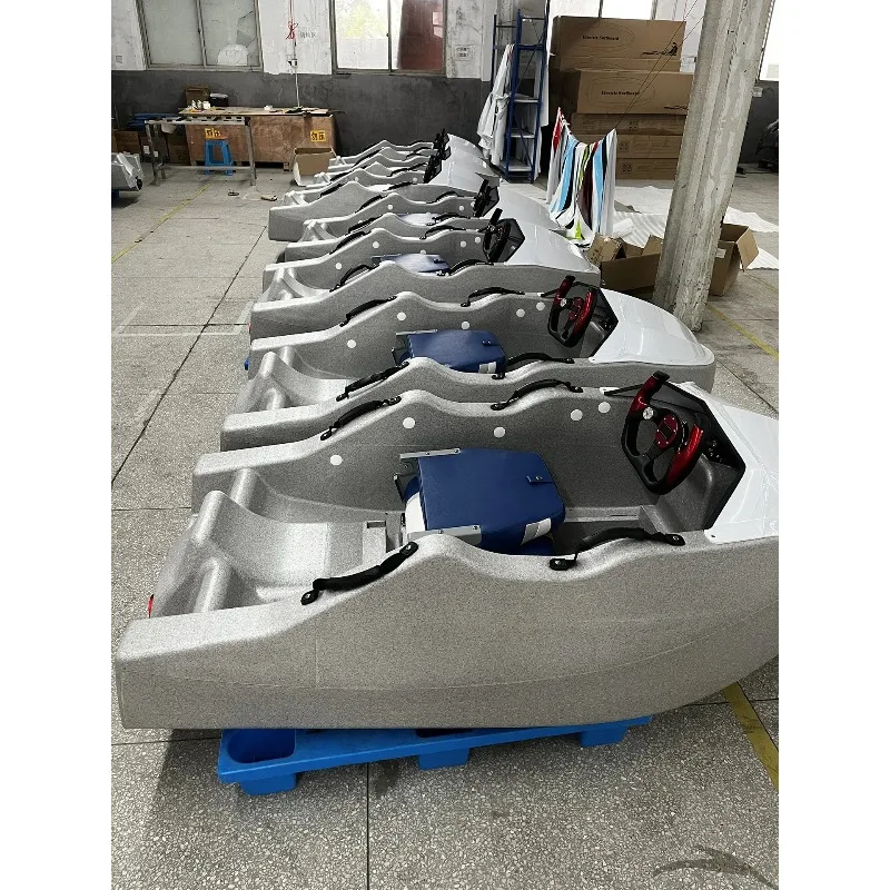 Sport acquatici oceanici economici di alta qualità Epp 52kw / h 15kw 72v Piccola barca a reazione per adulti Go Kart elettrica Mini Rush Wave Boat