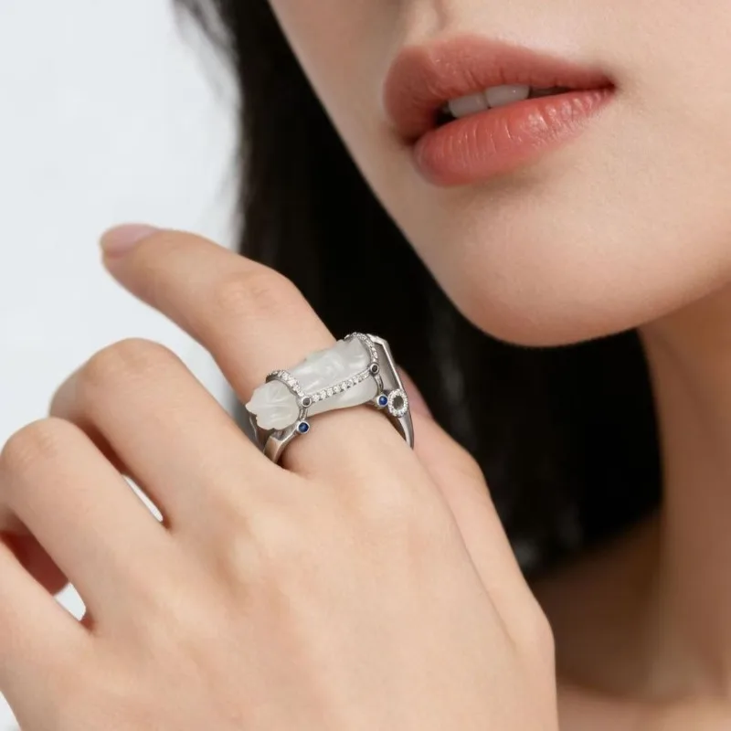 Silver Inlaid Jade Horse Head Ring, New Hetian Jade Diamond Inlaid Luxury Elegant Designer Ring for Women