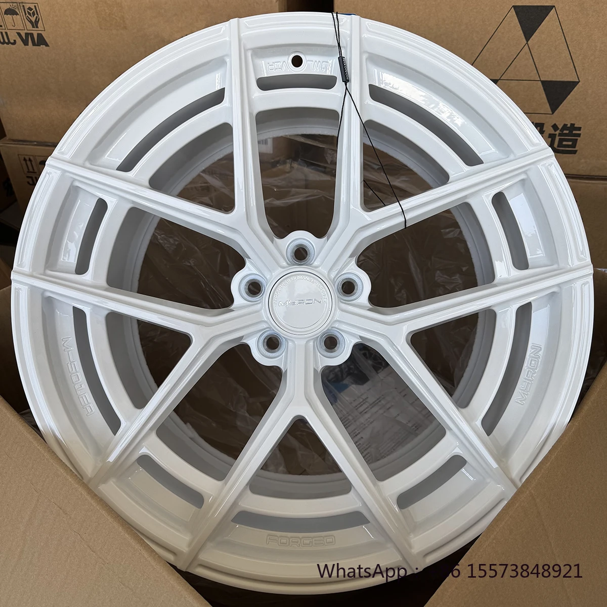 

Wholesale Custom Forged Wheel Hub 20-26 Inches Bright White 35mm 30mm 15mm ET Aluminum Alloy 40mm PCD 98mm 100mm PCD Coating