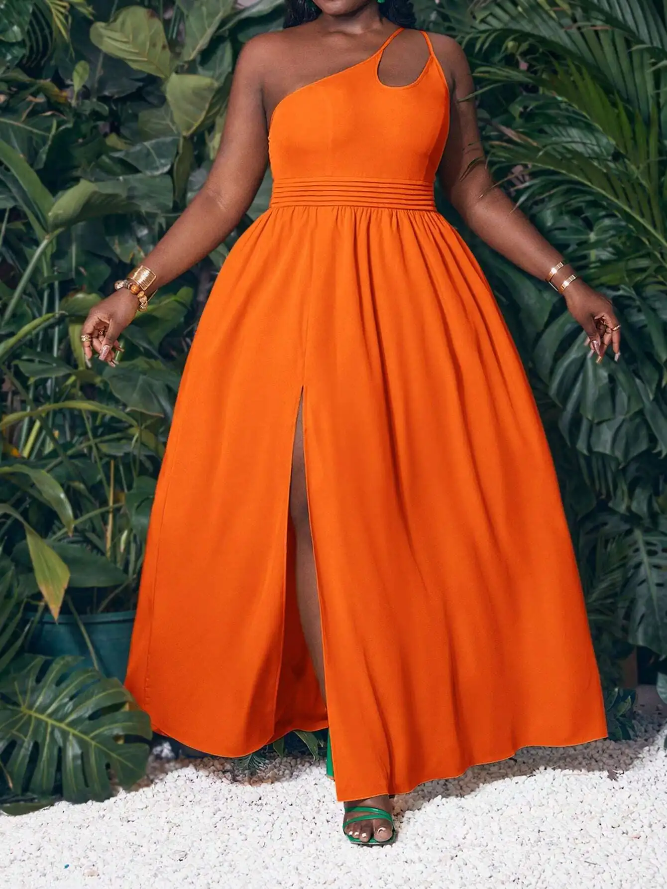 

Пляжное макси-платье на одно плечо с высоким разрезом больших размеров для летнего отпуска