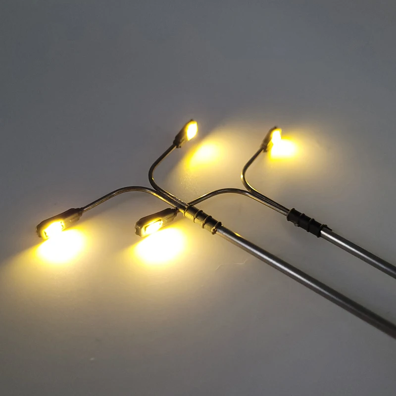 Réverbère LED à double tête, modèle à l\'échelle 1:150 N, lampe blanche chaude, éclairage d\'autoroute, zone de stationnement, disposition du train,