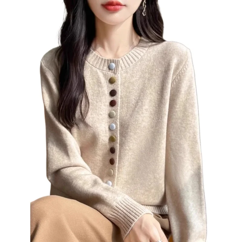 

Vintage round neck knitted cardigan jacket, gray sweater, artistic style color buckle top