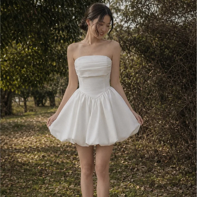 vestido-de-novia-corto-con-escote-strapless-corpino-plisado-y-falda-con-vuelo-mini-vestido-de-novia-para-fiesta-de-compromiso-vestido-de-novia-para-mujer
