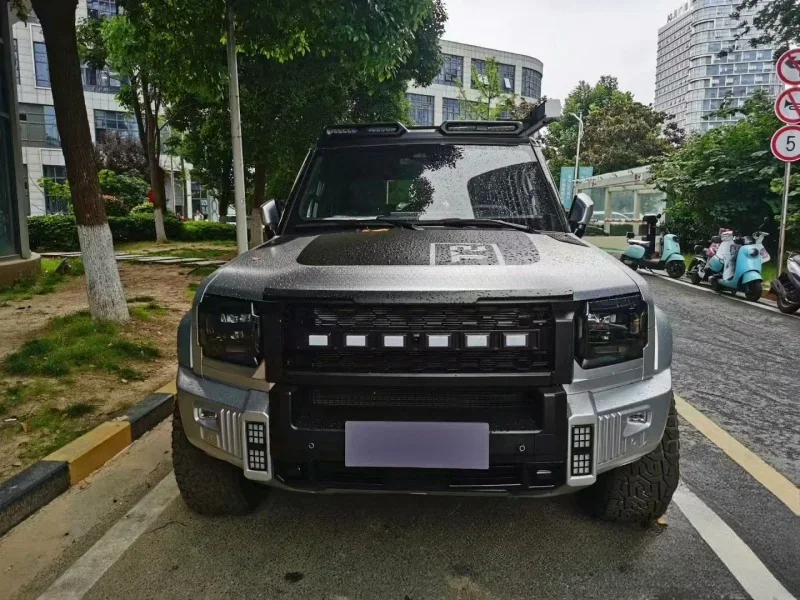 Car Front Face Matte Black Grille Fit for JETOUR Traveler T2 2023 High Quality Modified LED Light Star Grille Easy Installation