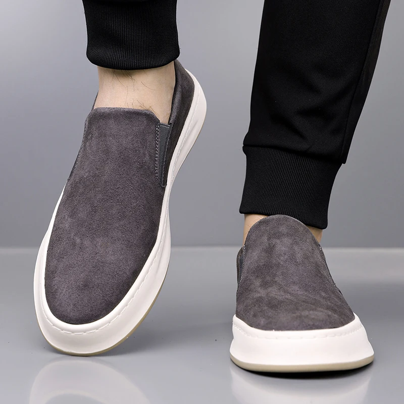 

Men's New casual board shoes Comfortable minimalist style Walking or outdoor street 38-46 High quality young Four Seasons