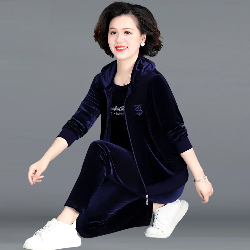 

Стильный велюровый спортивный костюм для женщин среднего возраста: осенний комплект из трех предметов, повседневный свободный крой, длинные брюки на молнии