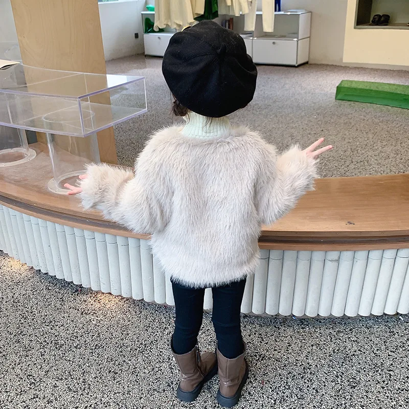 Girls Outerwear Autumn Winter Faux Fur Sweater Childrens Korean Version Top with Cotton and Thickened Childrens Clothing