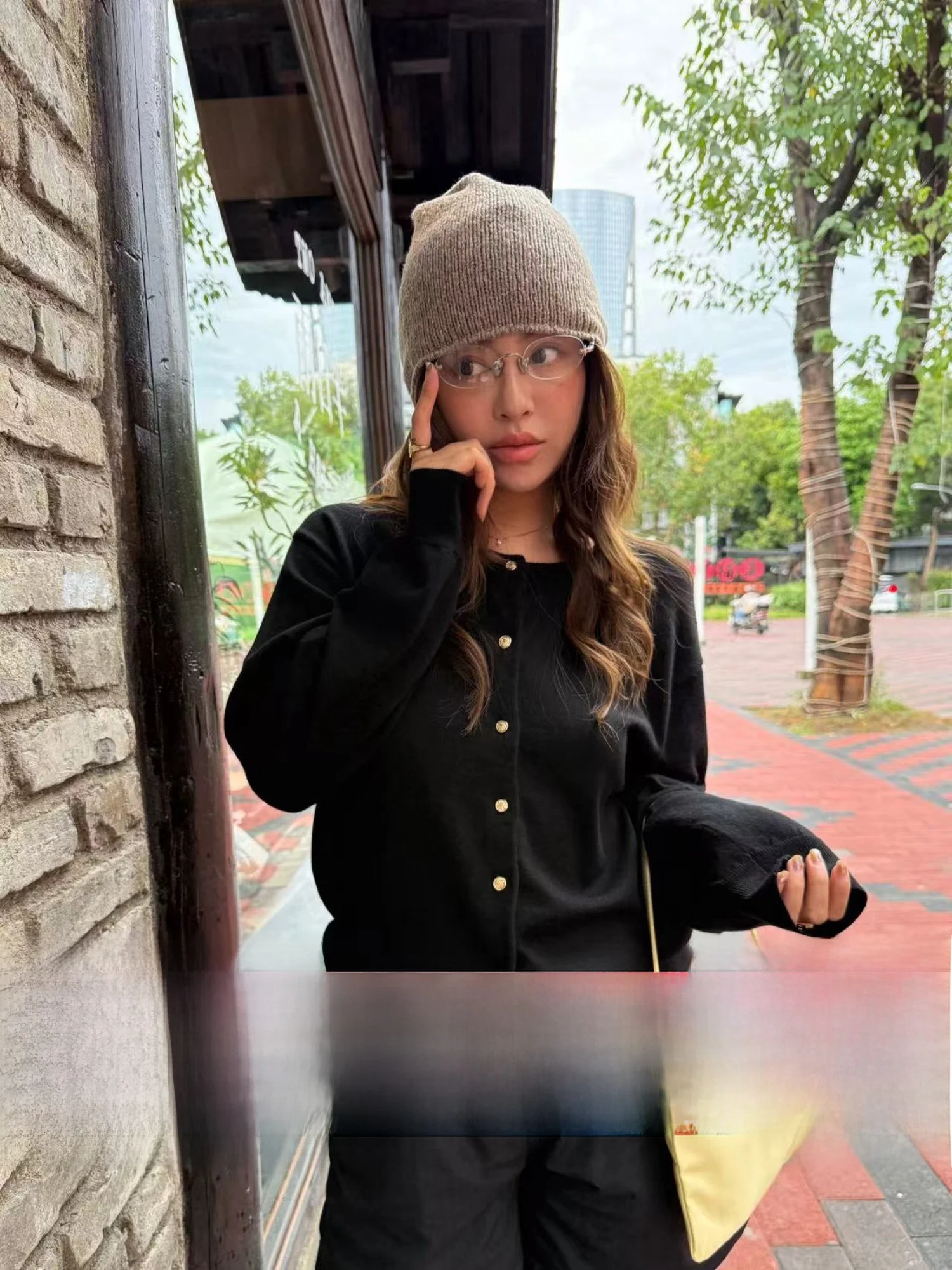 

Вязаный свитер Miu Sle с круглым вырезом, золотыми пуговицами, приталенный кардиган, верхняя одежда, повседневный, из мягкой ткани, с пуговицами, дышащий, приятный к телу