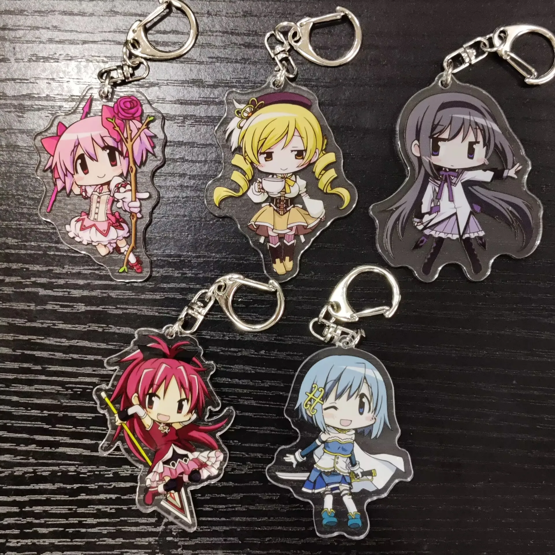 Anime Puella Magi Madoka Magica Figurki Kaname Madoka Akemi Homura Akrylowy brelok do kluczy Tomoe Mami Śliczny wisiorek Dekoracja Zabawka Fani Prezent