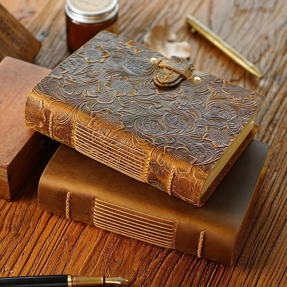 مجلة جلدية عتيقة مصنوعة يدويًا صفحات فارغة مذكرات ورقية فارغة غير مبطنة أغطية جلد طبيعي كتابة كراسة الرسم للسفر