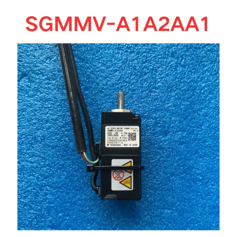 Second hand test OK SGMMV-A1A2A1 10W servo motor