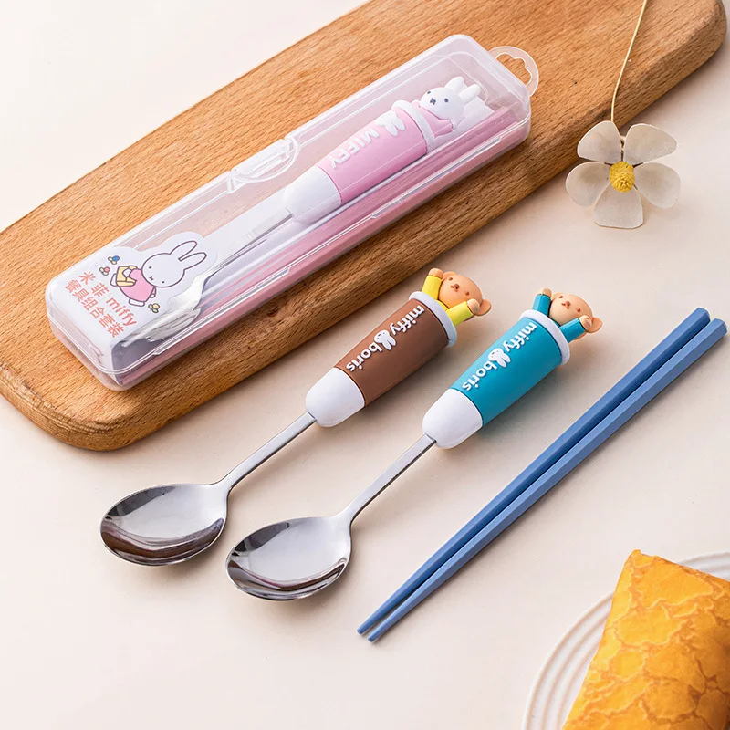 Kawaii ميفي أدوات المائدة الفولاذ المقاوم للصدأ ملعقة عيدان قطعتين مجموعة أدوات المائدة صندوق محمول للبنين والبنات هدايا عيد الميلاد