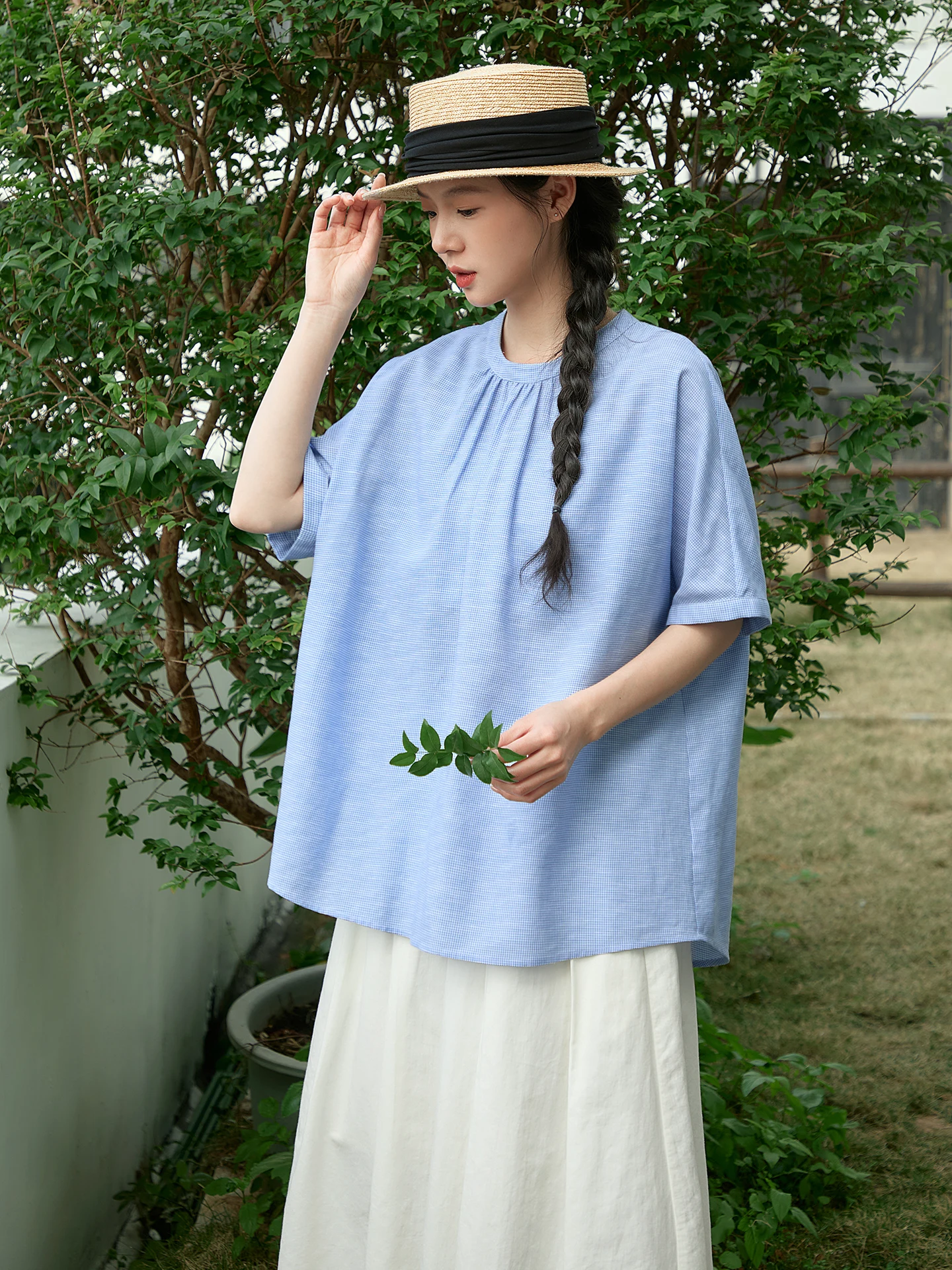 

Loose Fit Japanese Style Women's Shirt Summer Breathable round Neck Short Sleeve Thin Grid Pattern Casual Top