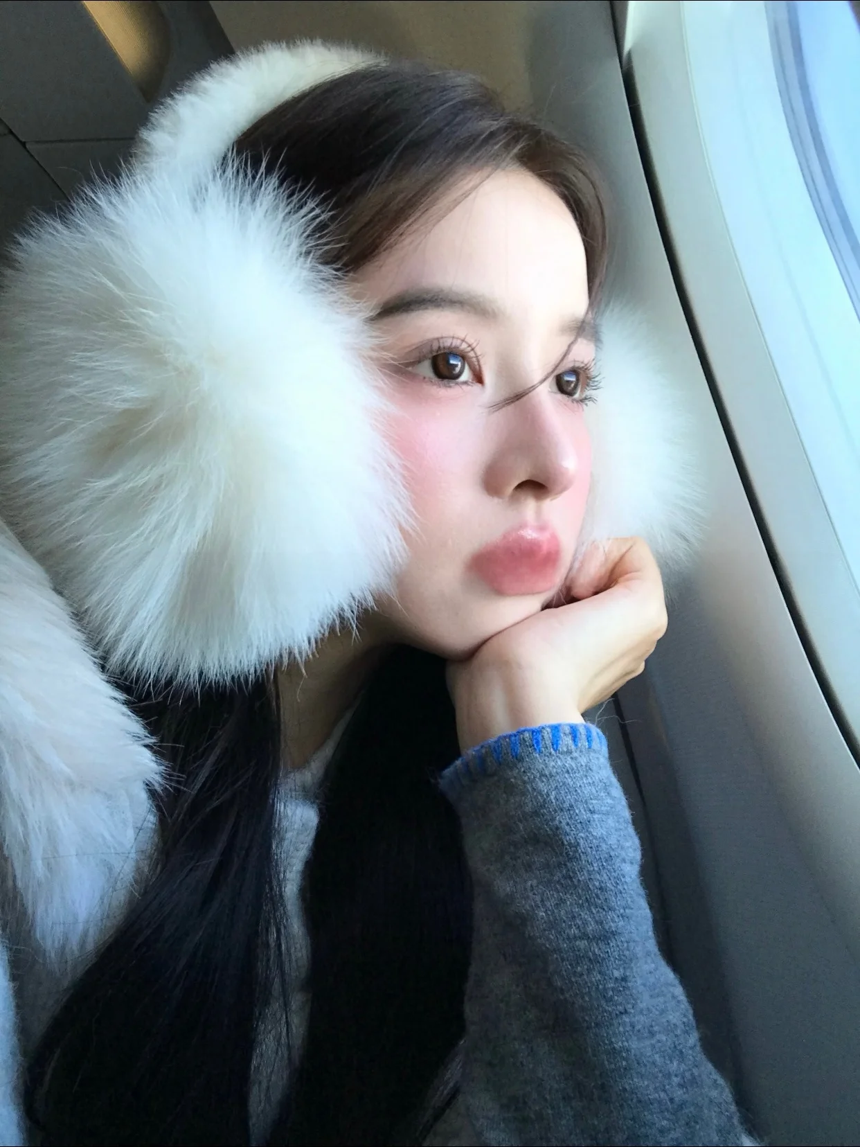 大型サイズふわふわイヤーマフ女性用冬用防寒耳カバー寒い季節用の柔らかいぬいぐるみイヤーパッド